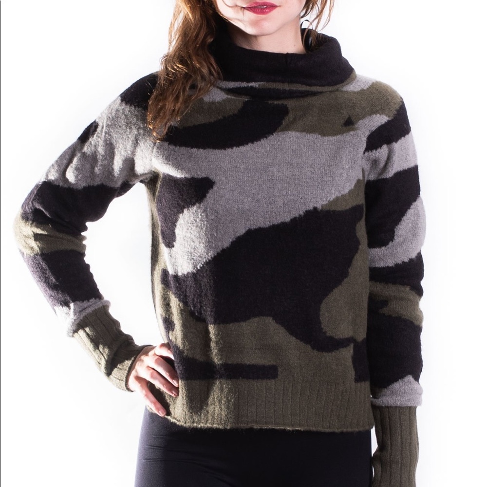 BNWT RAG SUPPLY COWL CAMO SWEATER